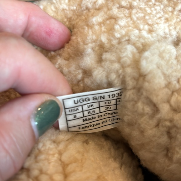 UGG cassia 1932 boots leather Sherpa short tie size 8 - Picture 9 of 9